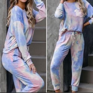 Blue/Purple Tie Dye Knit Long Sleeve Joggers Set